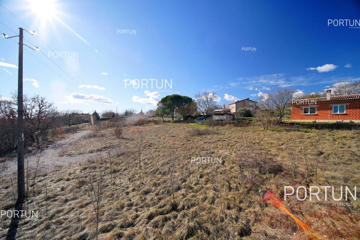 Zemljište na prodaju Tinjan - 40581 - 04