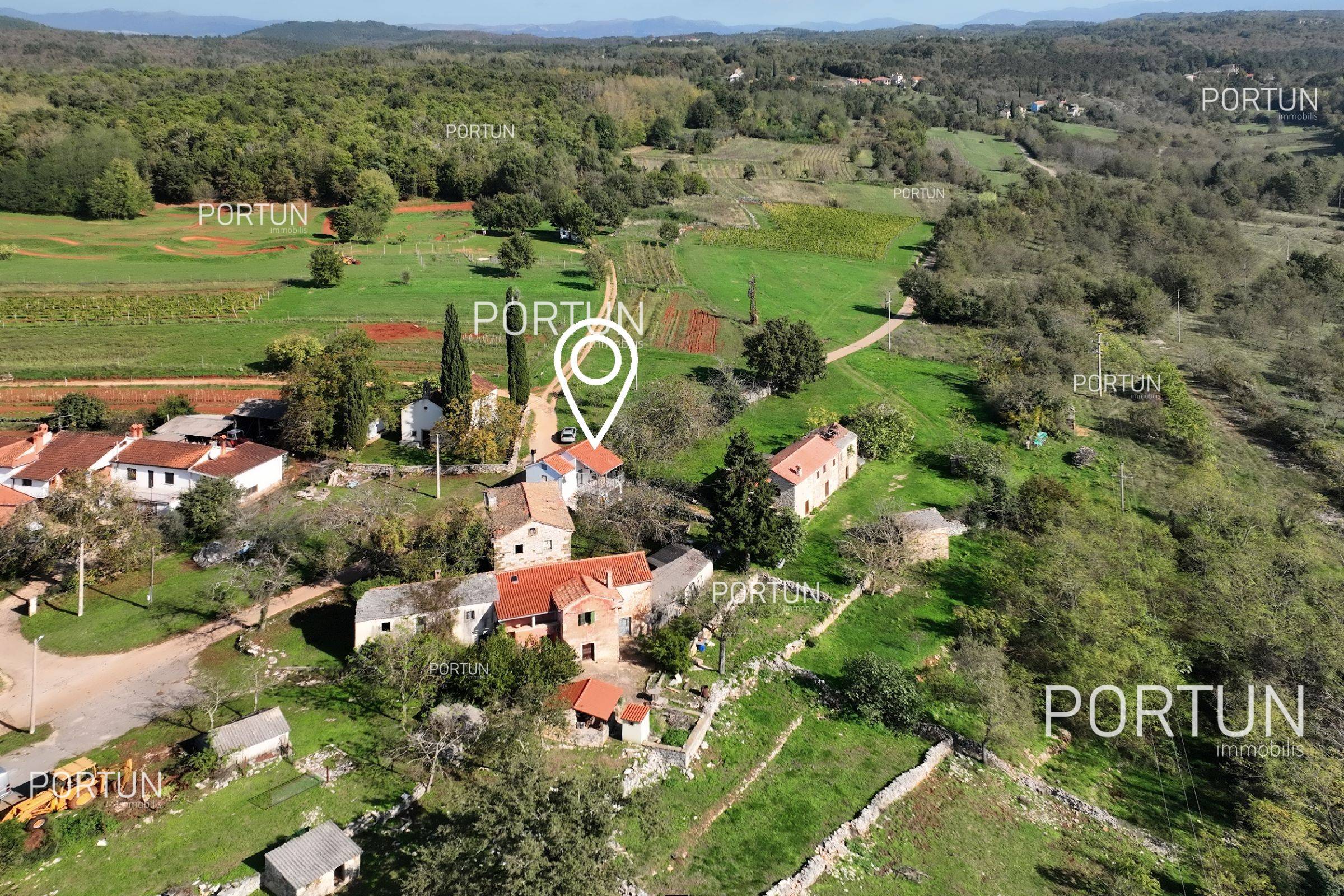 Casa in vendita a Portole - 20870 - 01