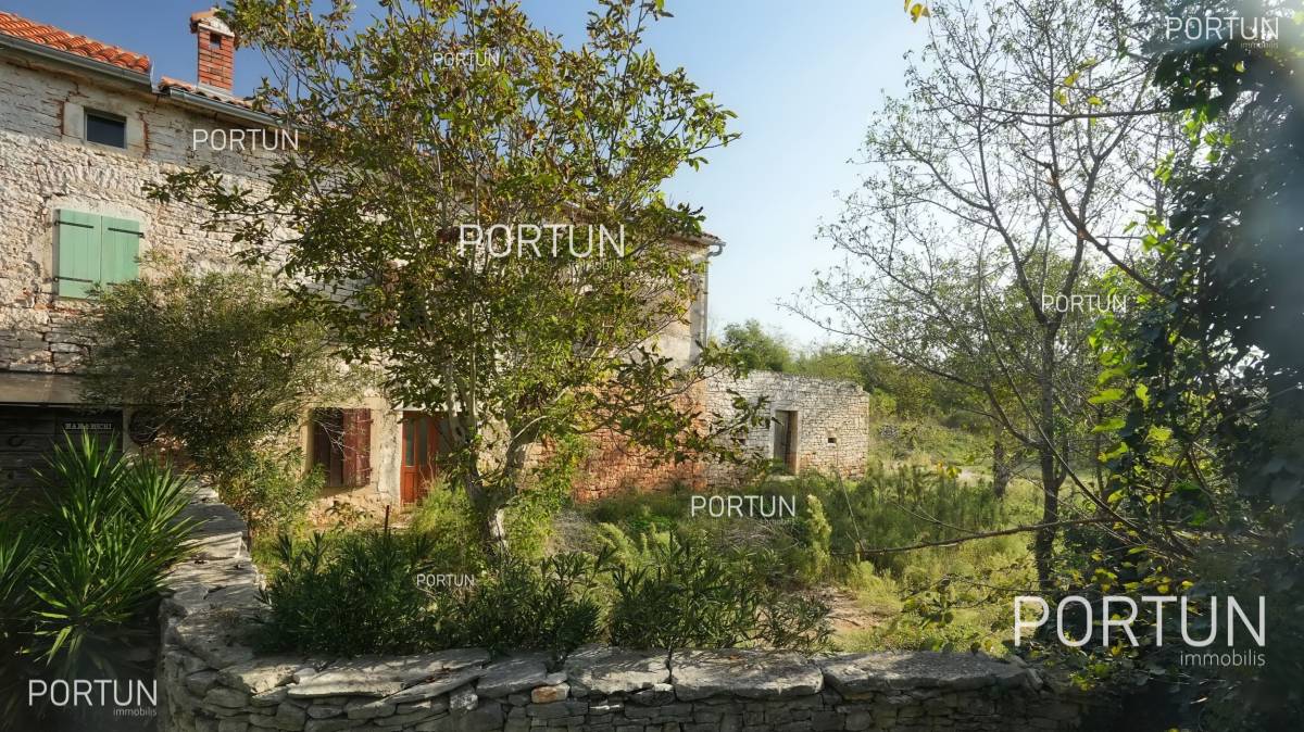 Stone house with permit for renovation 03