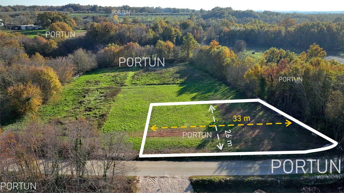 Plot of land for Sale in Žminj - 40590 - 01