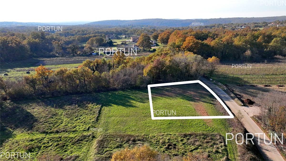 Plot of land for Sale in Žminj - 40590 - 05