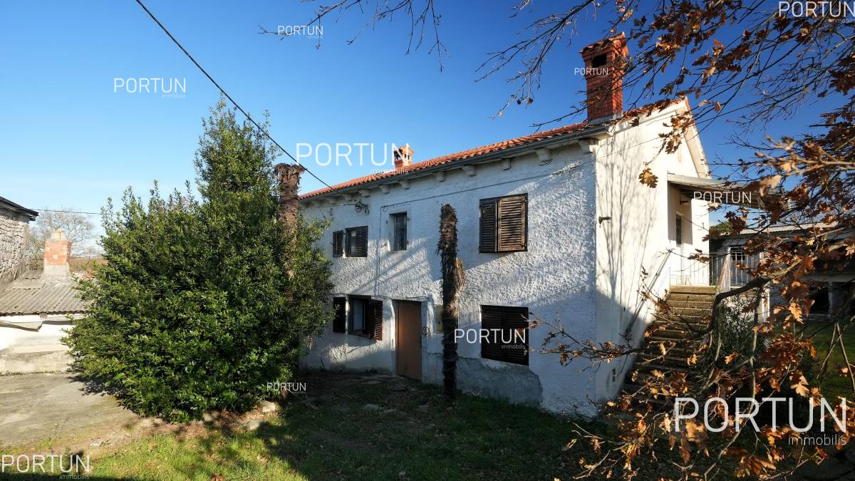 Haus zum Verkauf in  - 20879 - 01