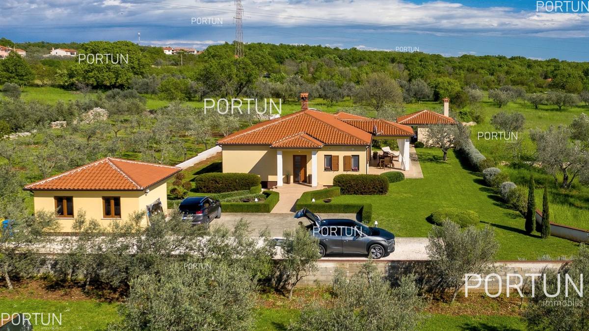 Familiy house in Istria K0984 001