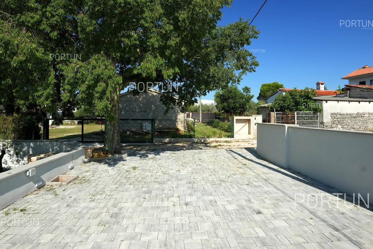Hiša naprodaj v  - 20888 - 10