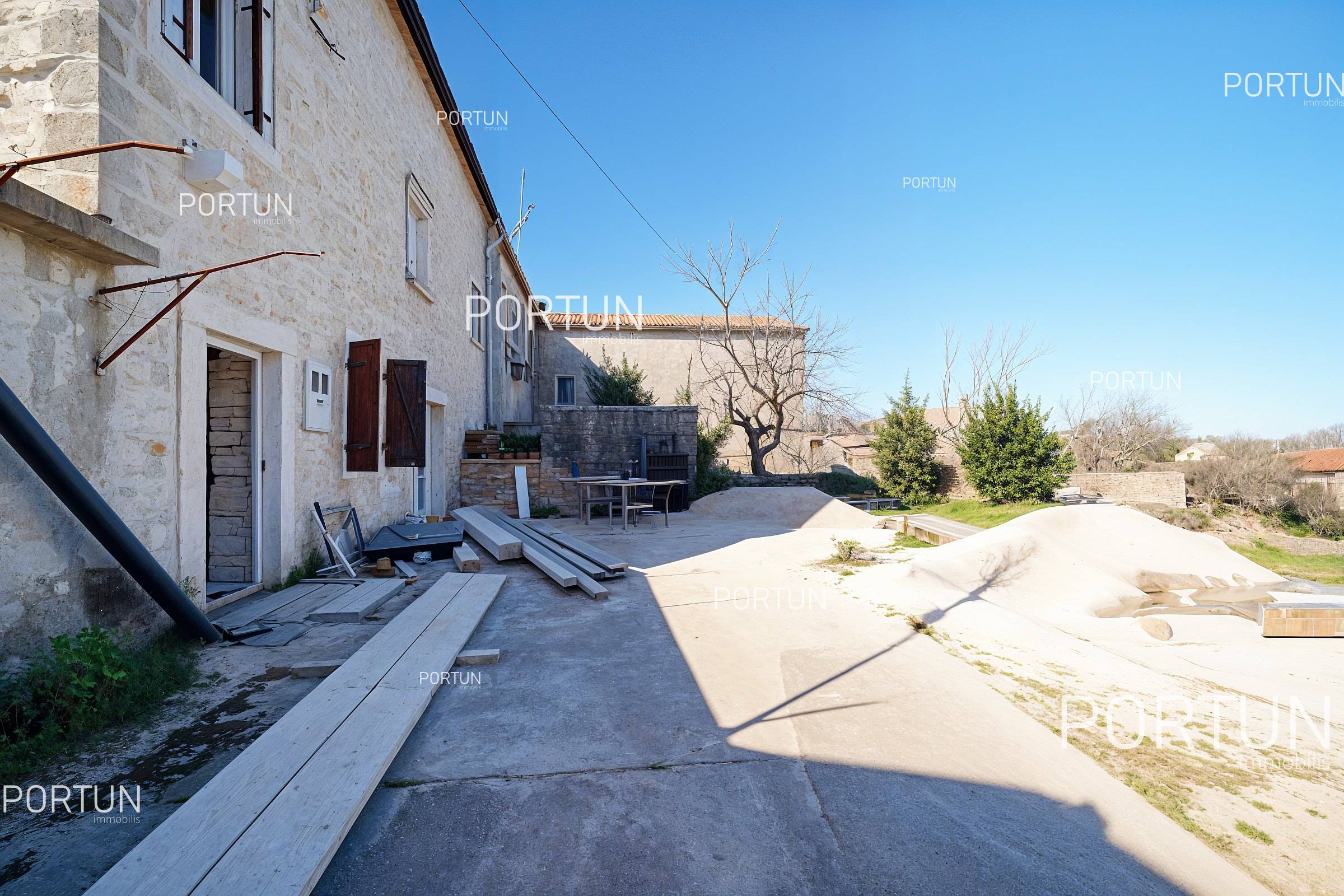 Casa in vendita a Rovigno - 20889 - 02