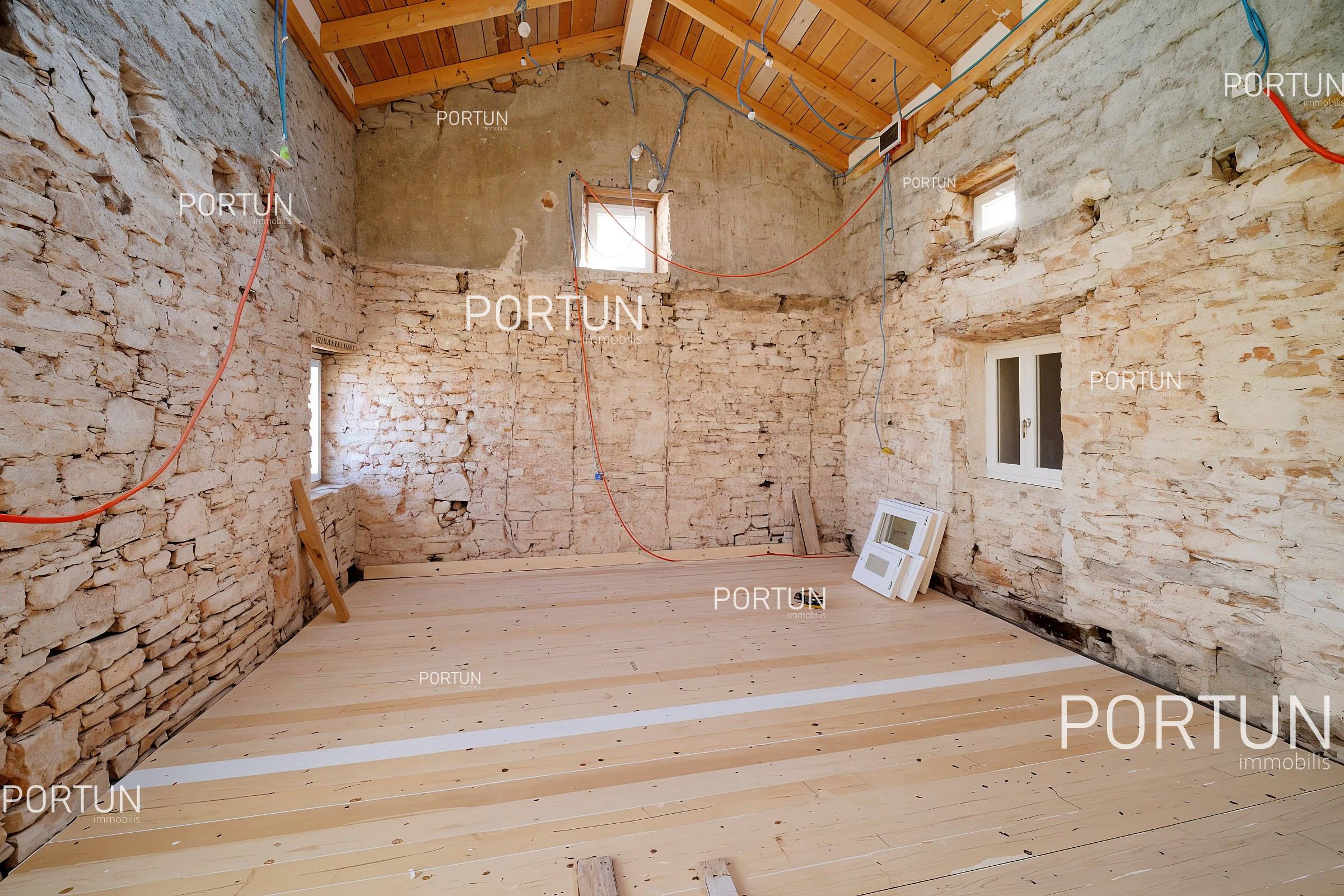Casa in vendita a Rovigno - 20889 - 09