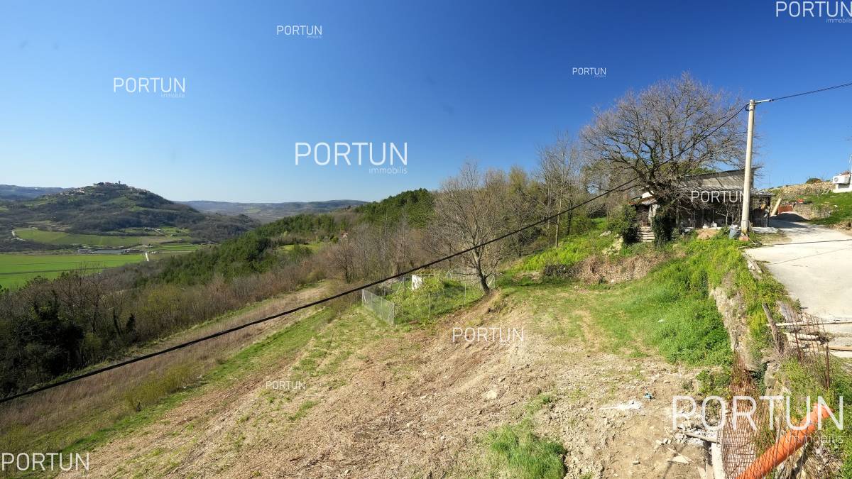 Terreno in vendita a Montona - 40598 - 01