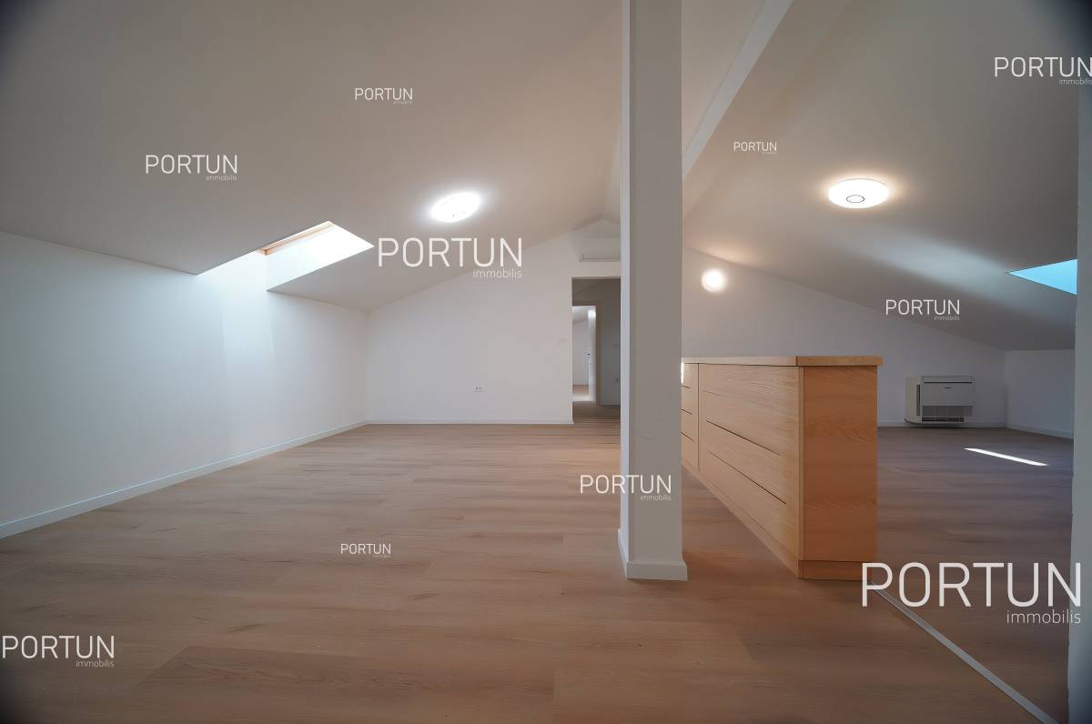 Wohnung zum Verkauf in Rovinj - 10719 - 01
