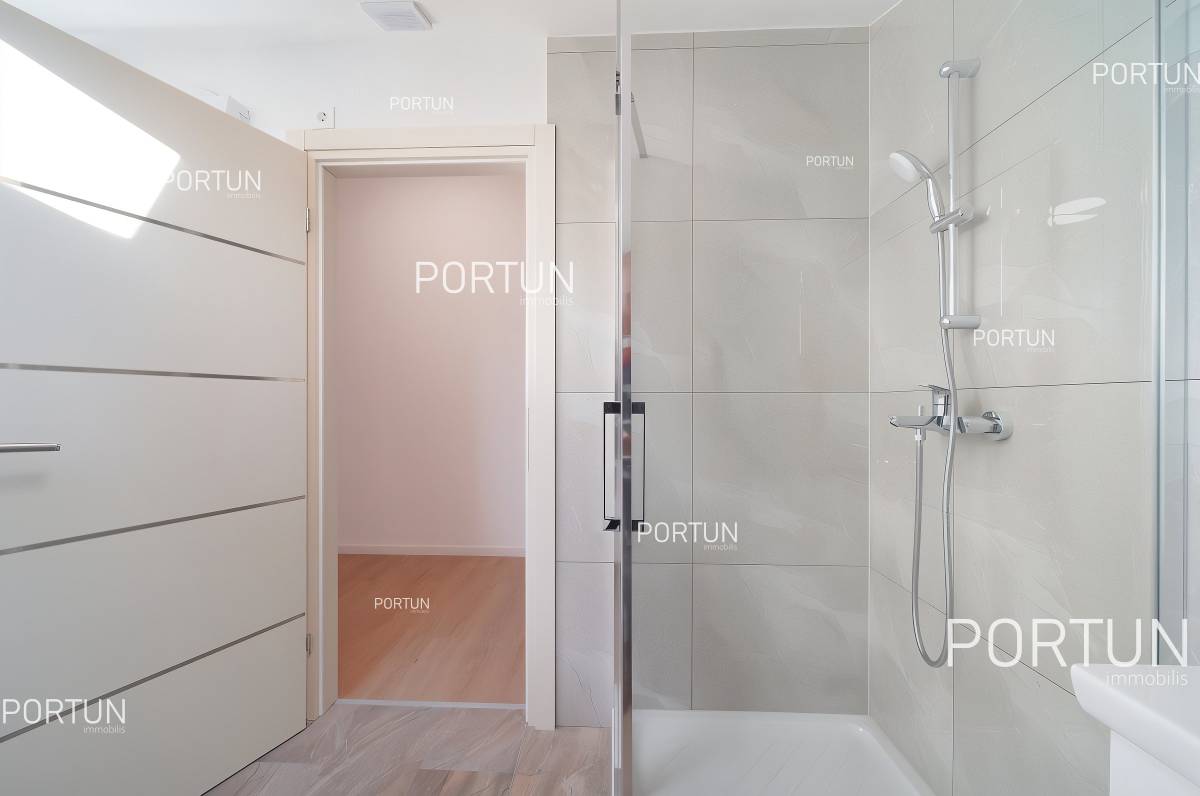 Wohnung zum Verkauf in Rovinj - 10719 - 03