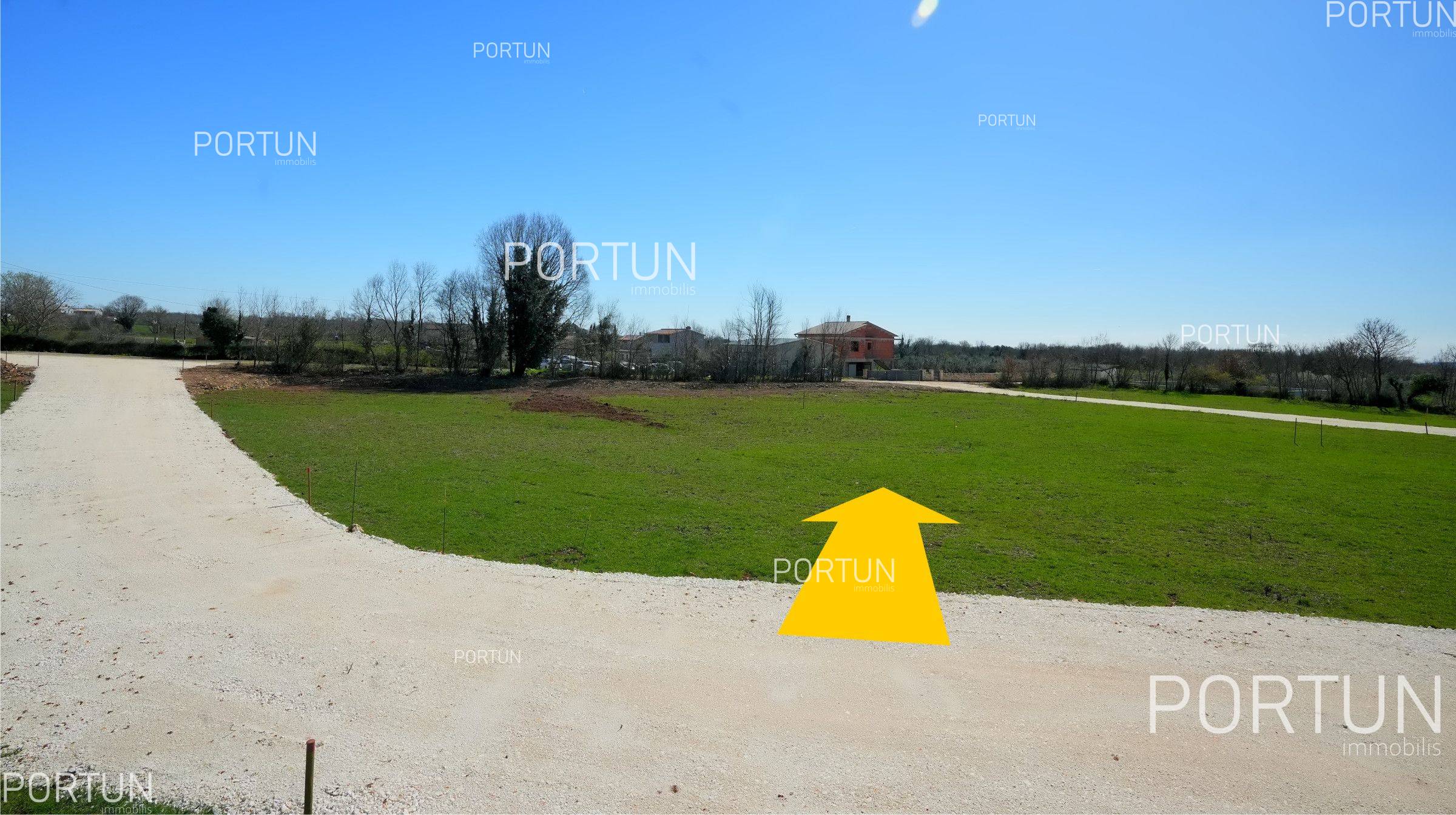 Plot of land for Sale in Marčana - 40620 - 02