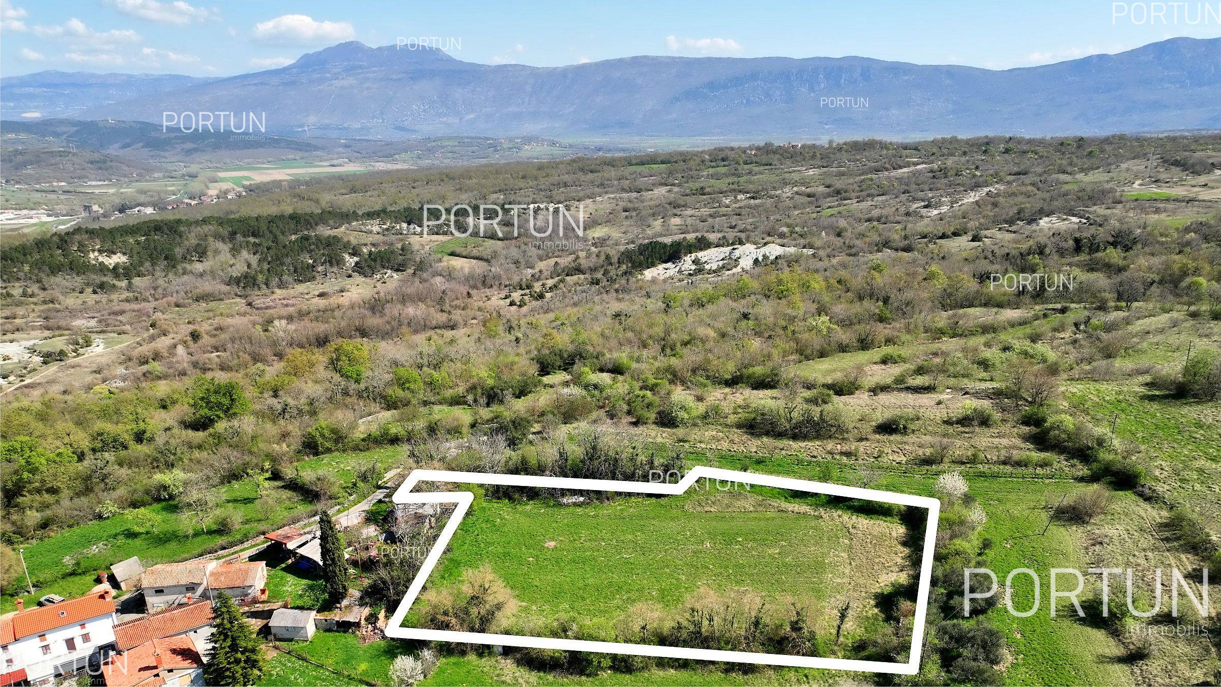 Agricutlural land in the surrounding of Labin 40624 001
