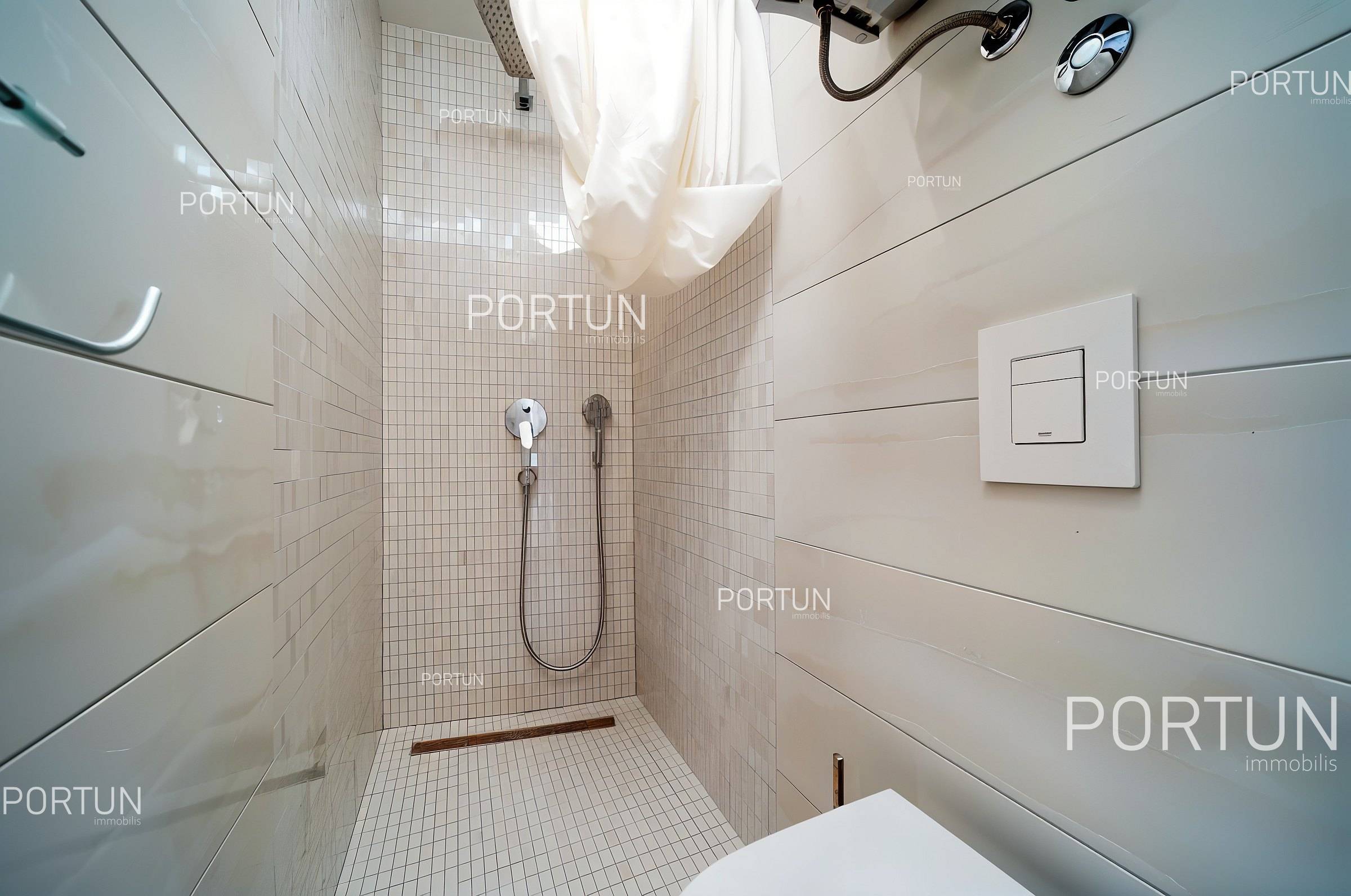 Appartamento in vendita a Rovigno - 10722 - 06