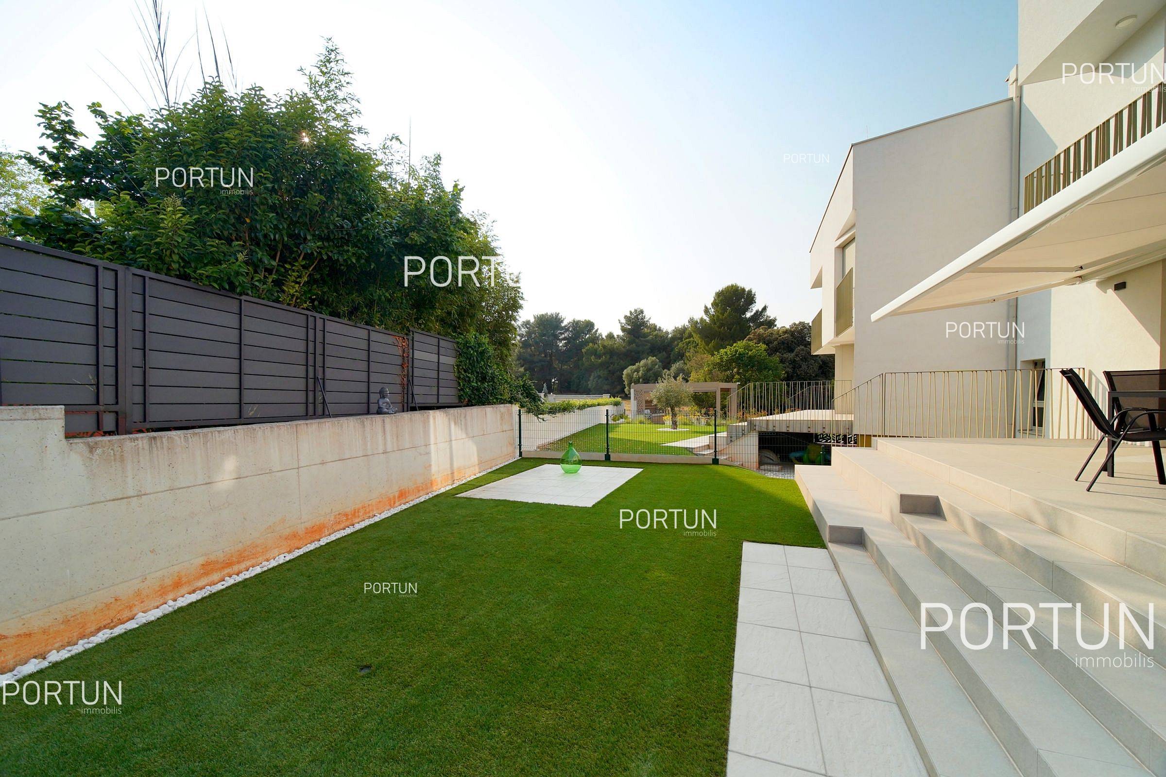 Appartamento in vendita a Rovigno - 10729 - 01