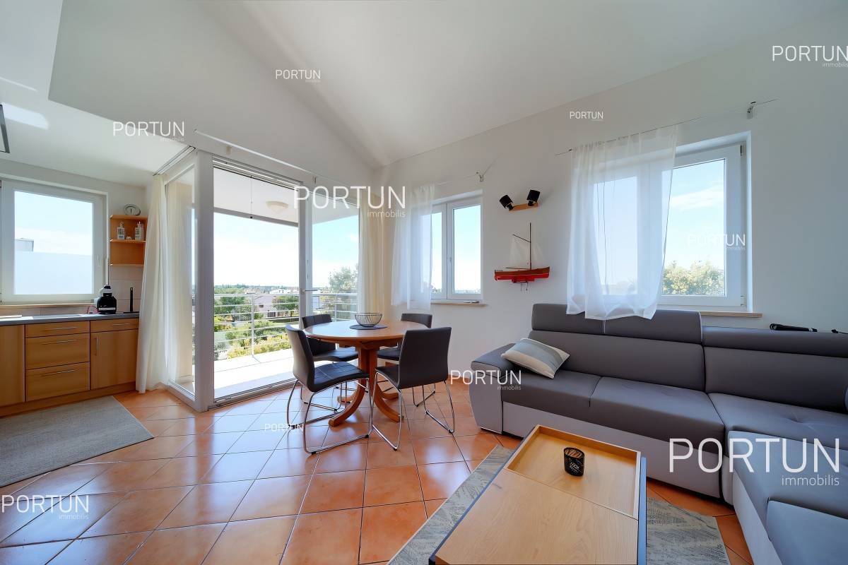 Wohnung zum Verkauf in Rovinj - 10728 - 01