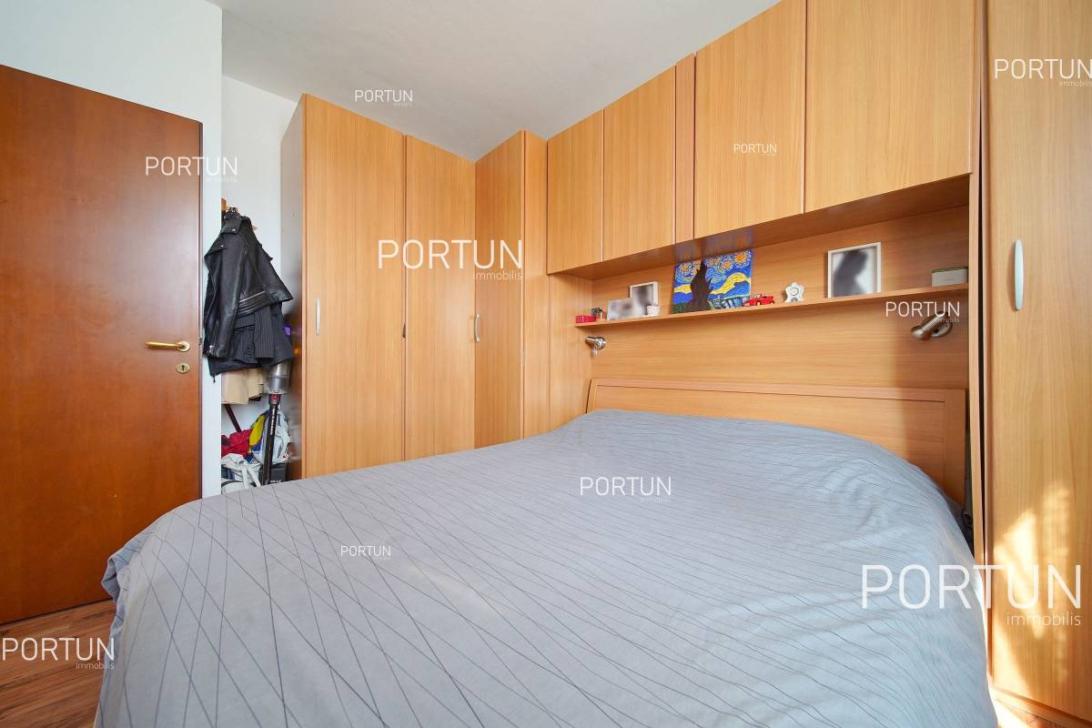 Квартира на продажу в Ровинь - 10731 - 05