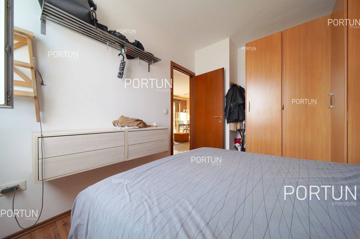 Квартира на продажу в Ровинь - 10731 - 06