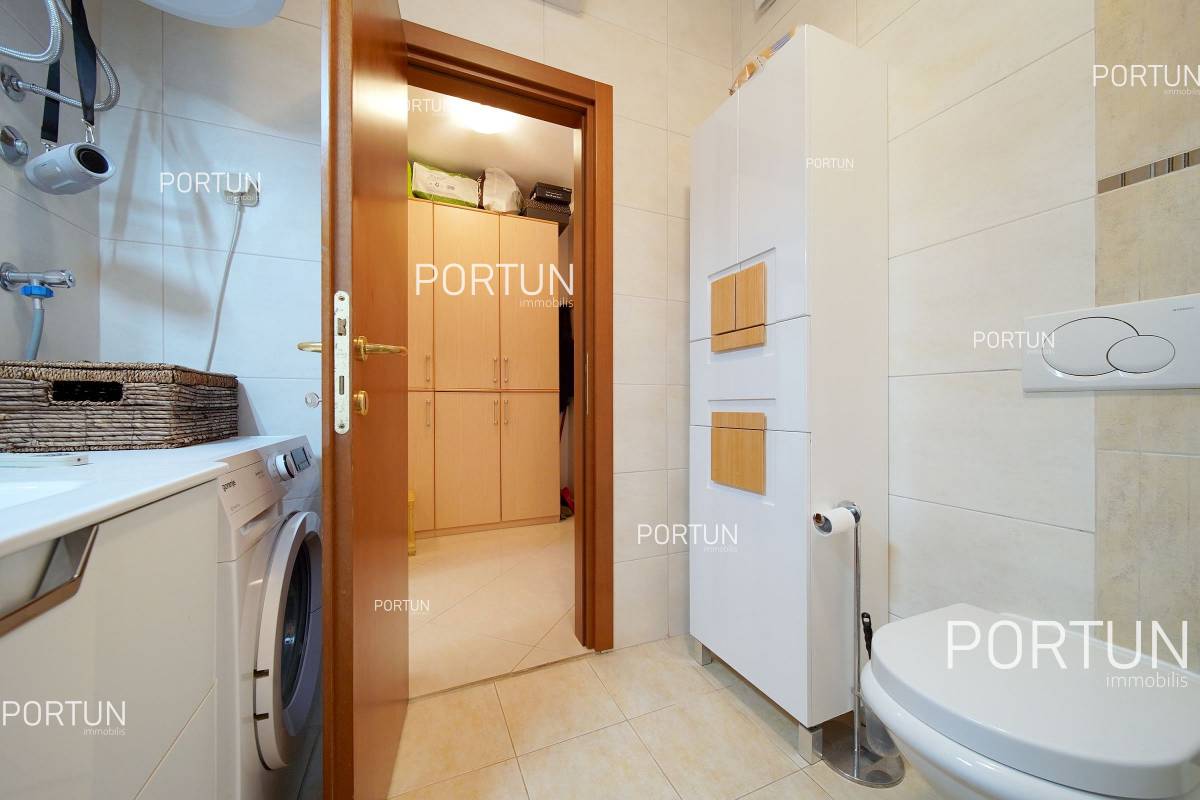 Квартира на продажу в Ровинь - 10731 - 12