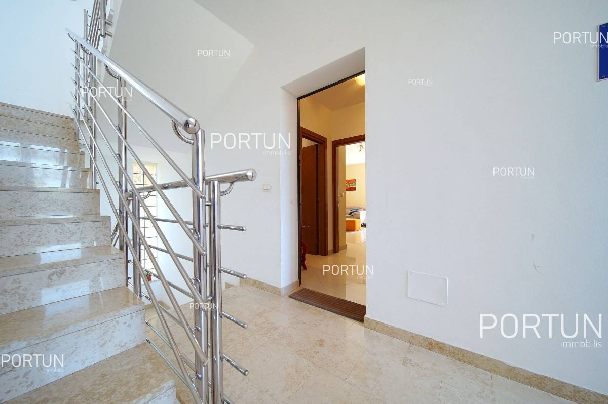 Квартира на продажу в Ровинь - 10731 - 13
