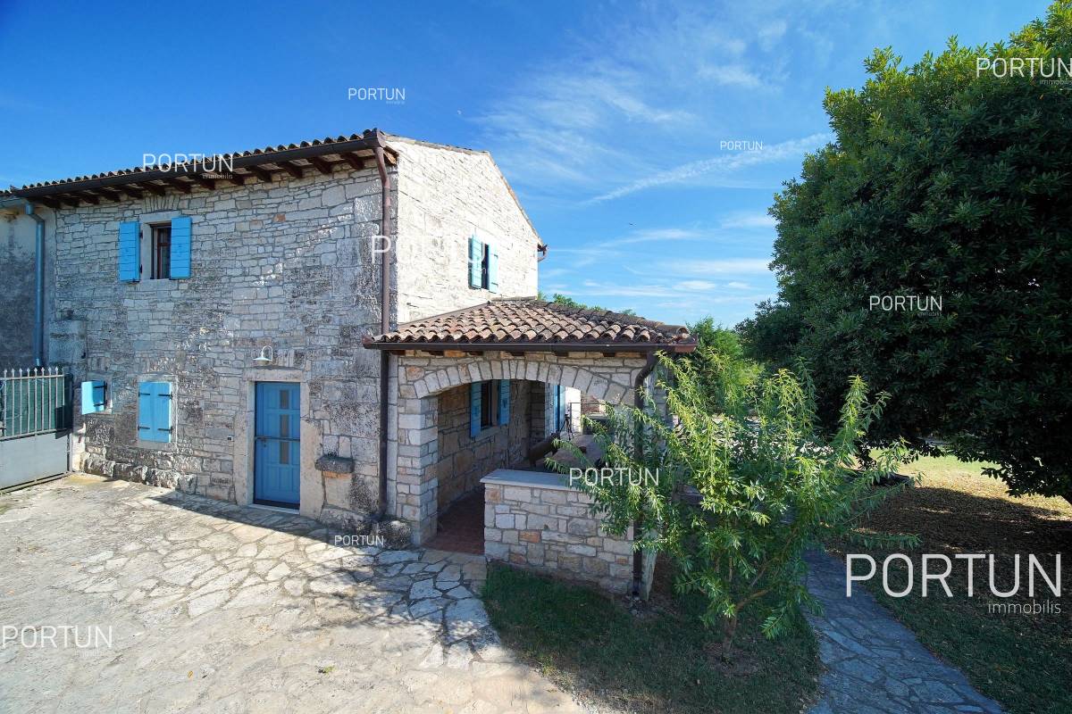 Kuća na prodaju  - 20909 - 03