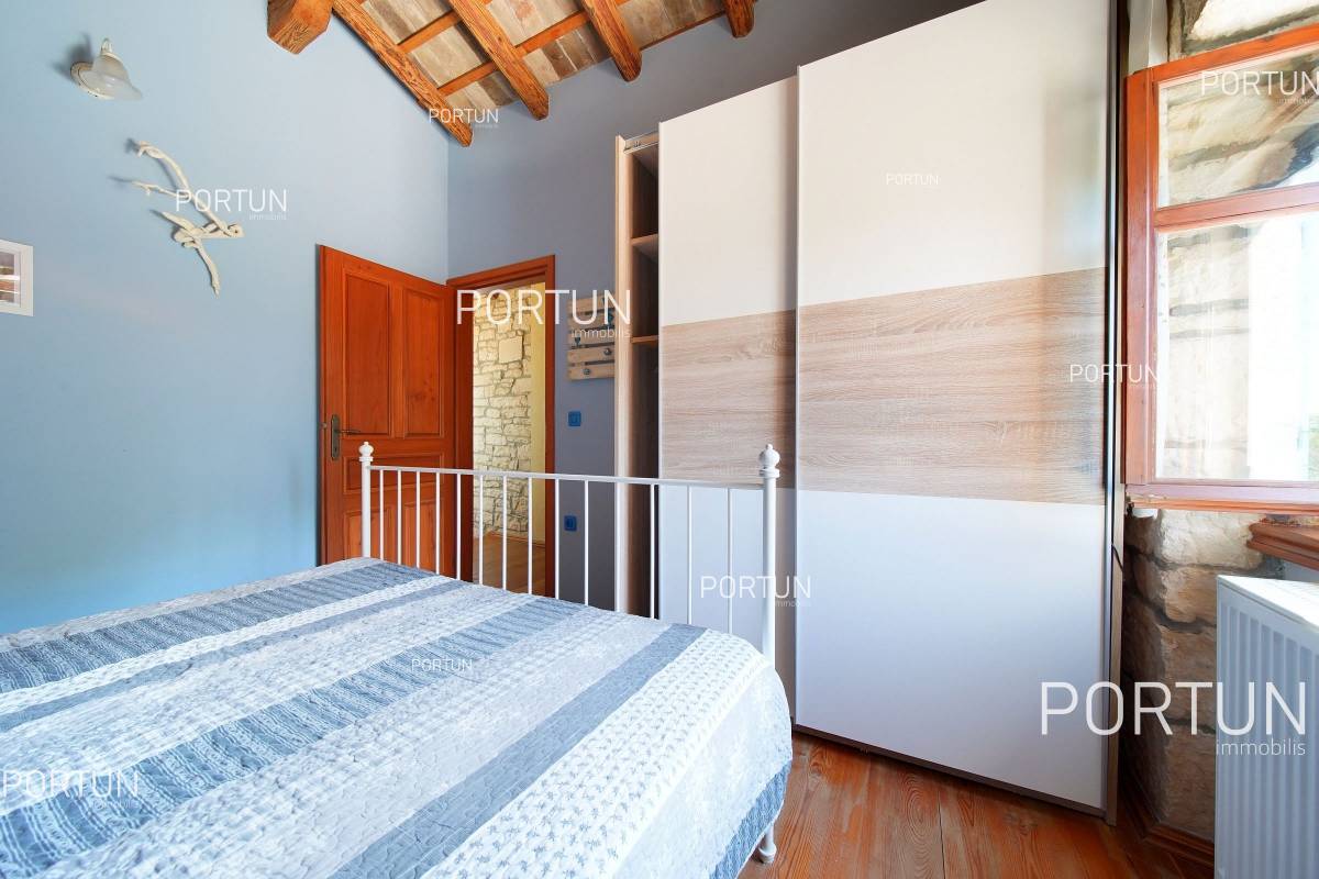 Kuća na prodaju  - 20909 - 21