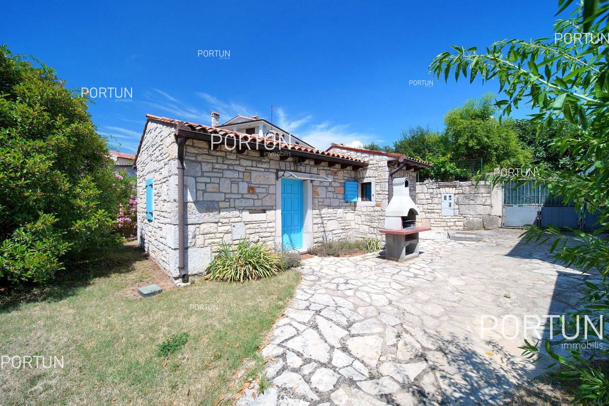 Kuća na prodaju  - 20909 - 04