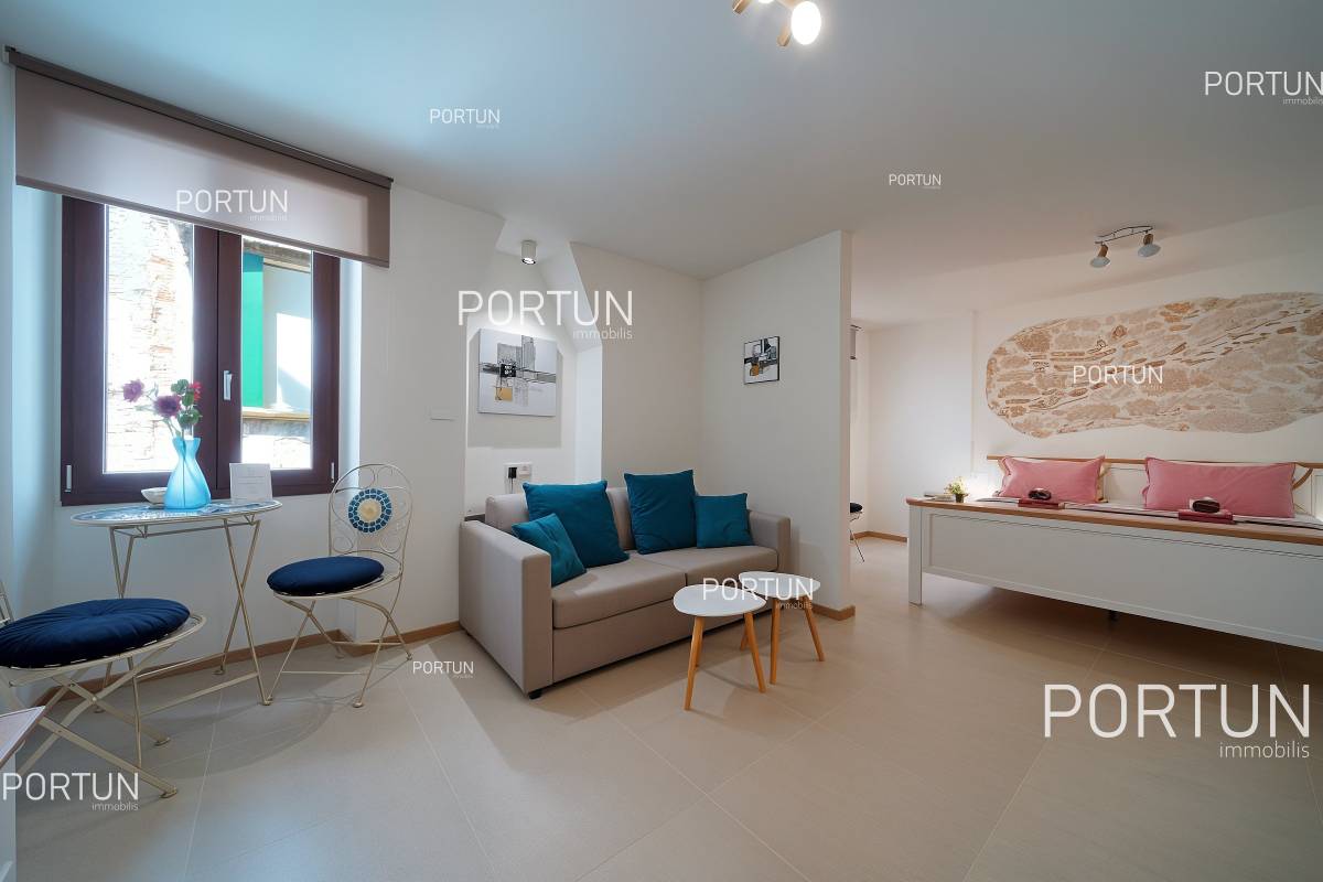 Appartamento in vendita a  - 10735 - 01