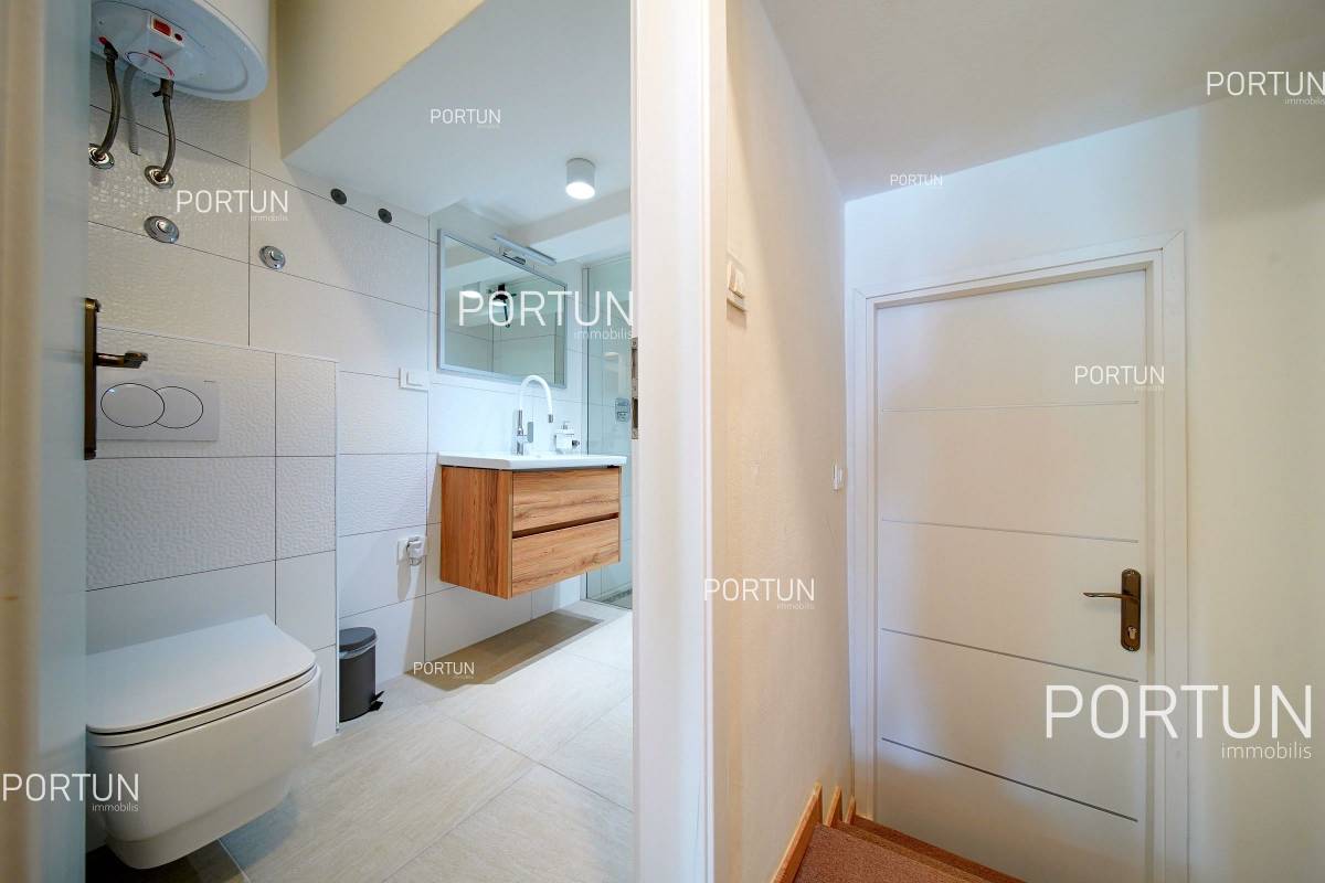 Appartamento in vendita a  - 10735 - 07