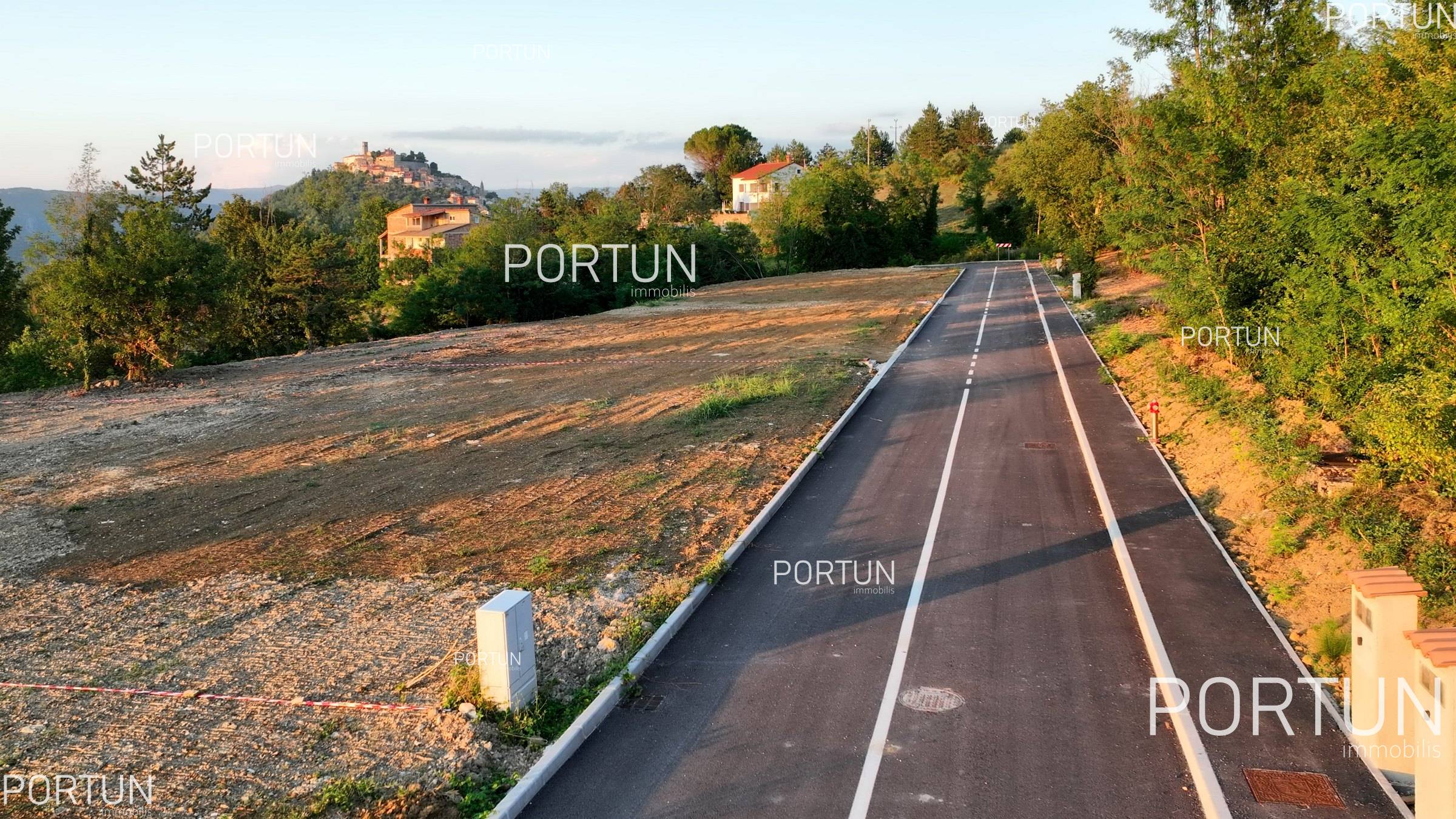 Zemljište na prodaju Motovun - 40639 - 02