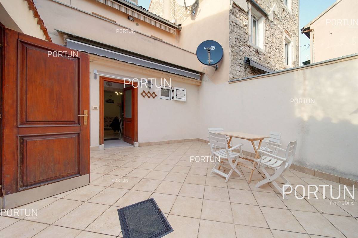 Apartment in the center of Rovinj 10755 01
