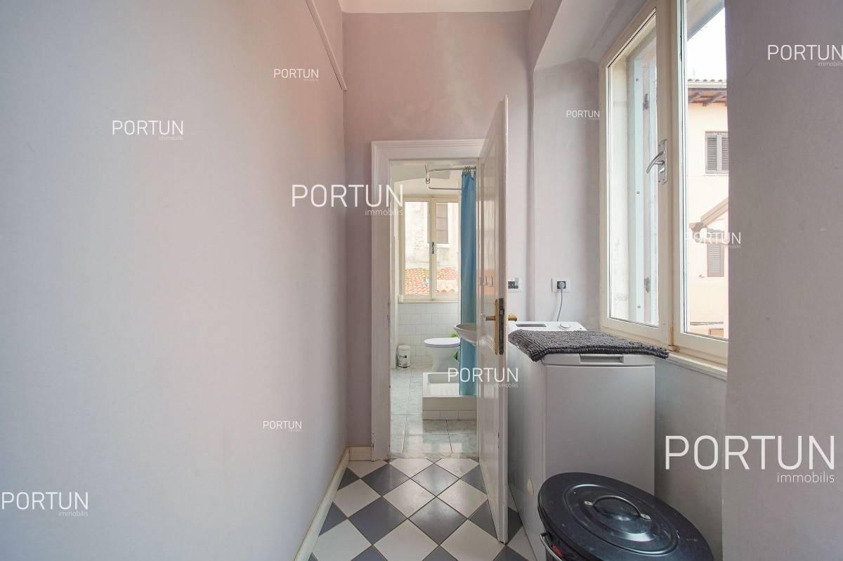 Appartamento in vendita a  - 10750 - 08