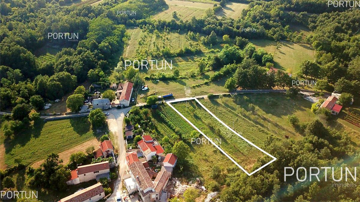 Building land in the surrounding of Žminj, Istria Z 0795 01