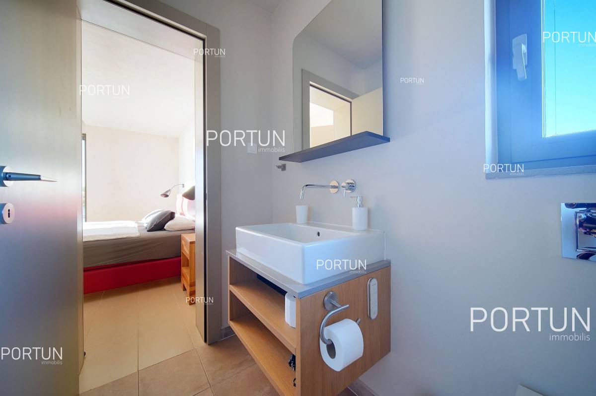 Kuća na prodaju  - 20927 - 32