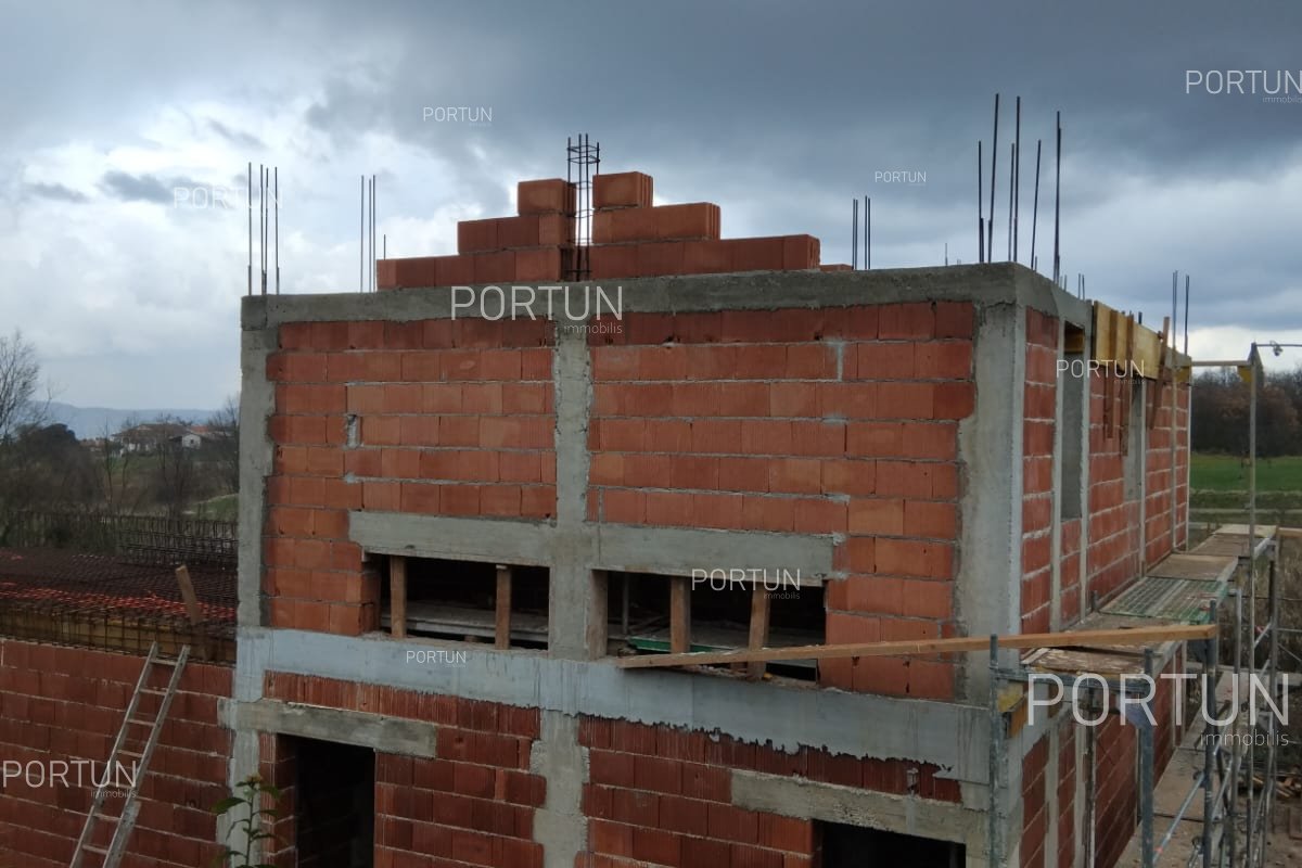 Kuća na prodaju  - 20928 - 32