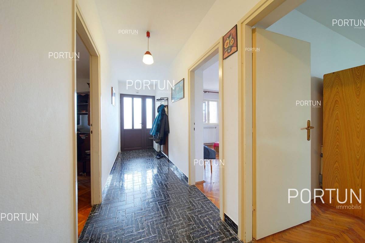 Wohnung zum Verkauf in  - 10761 - 12