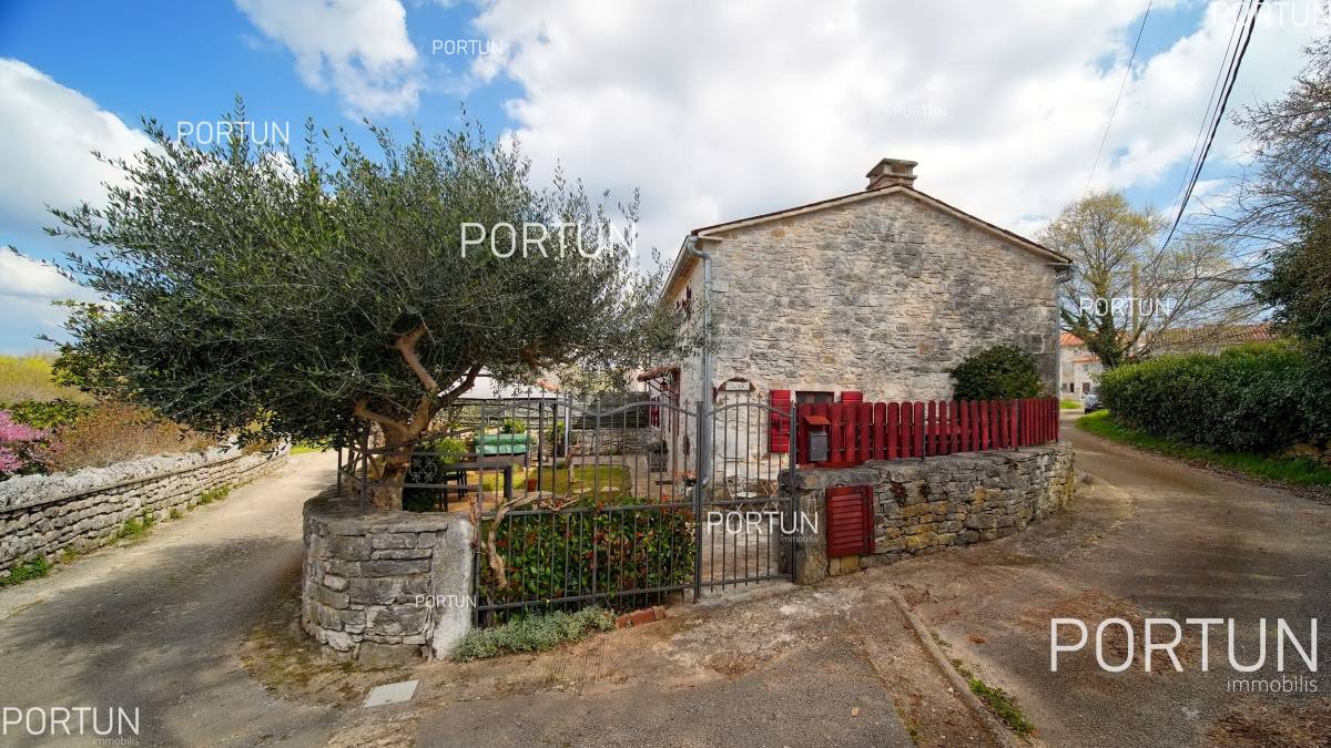 Casa in vendita a  - 20930 - 02