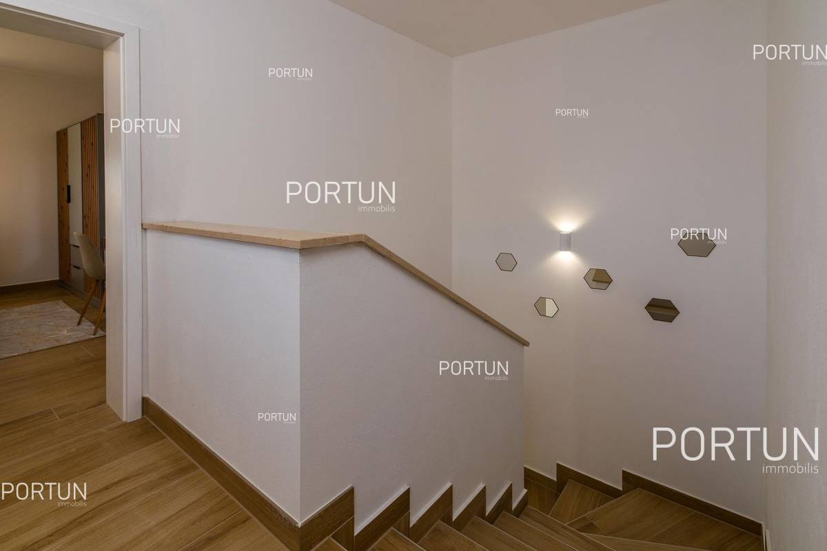 House for Sale in Svetvinčenat - 20931 - 21