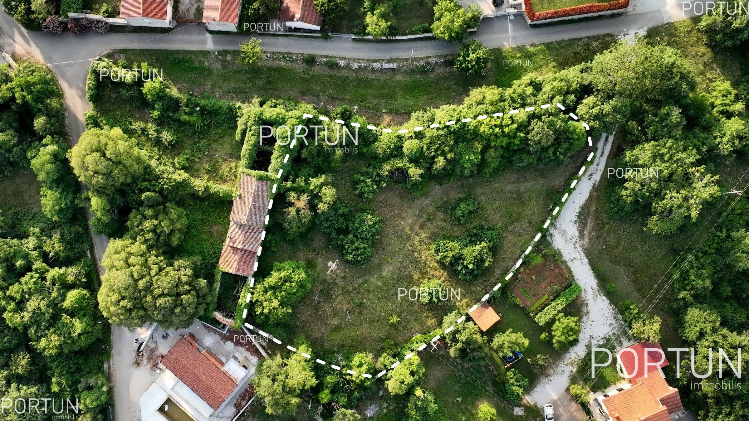 Buidling land Istria z0808a 001