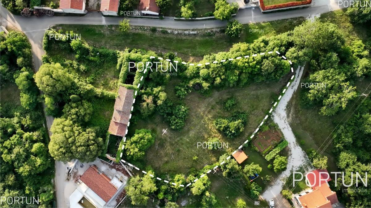 Buidling land Istria z0808a 001