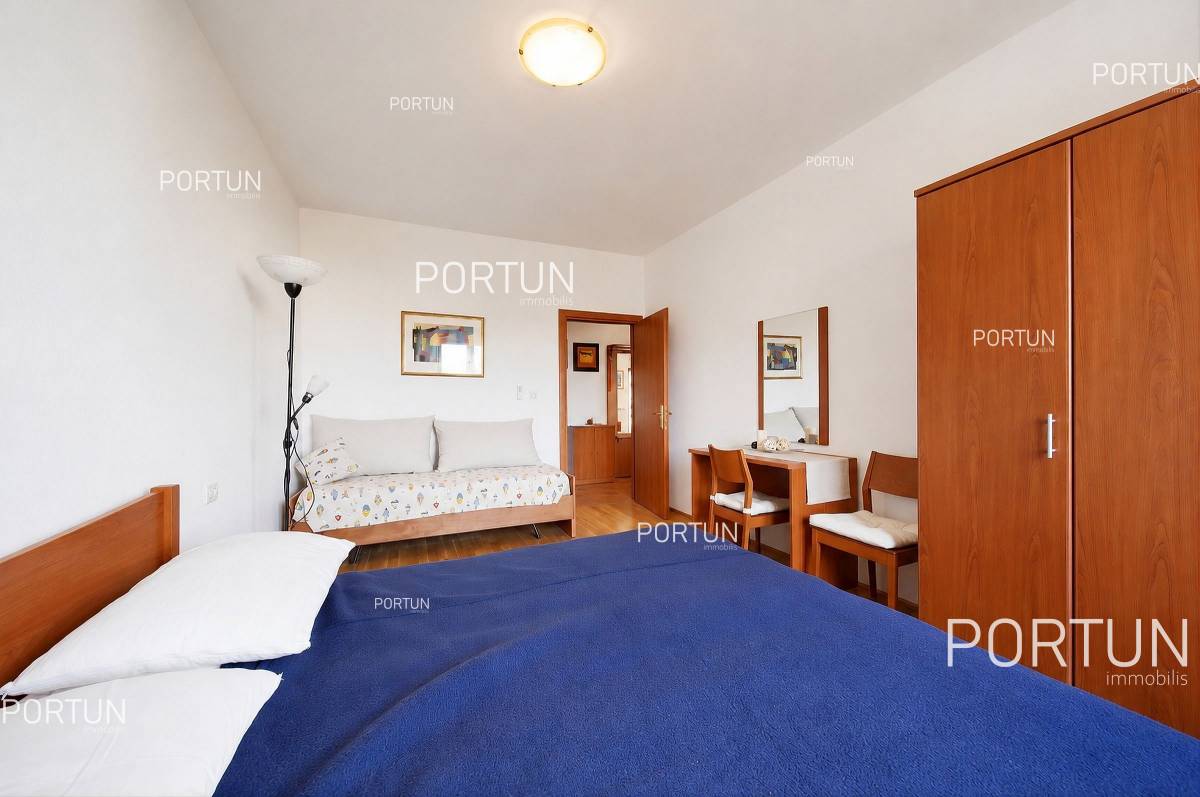 Квартира на продаж у  - 10766 - 04