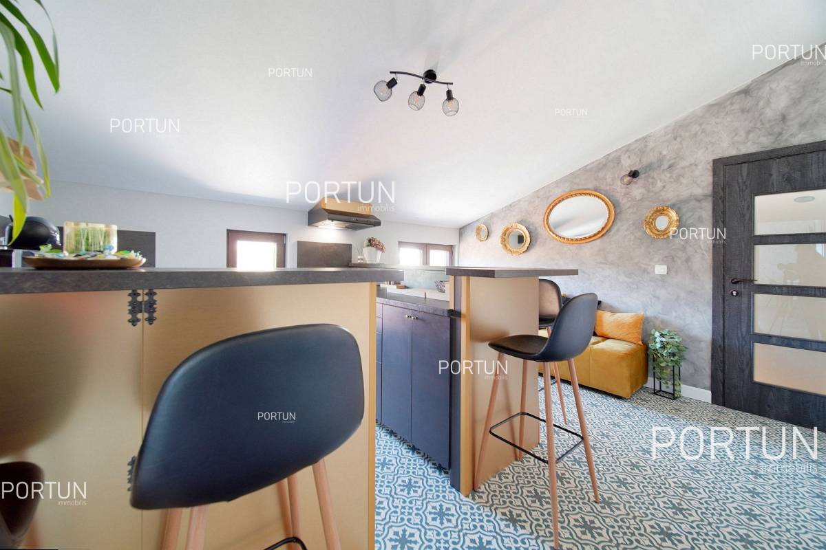 Квартира на продажу в  - 10655 - 04