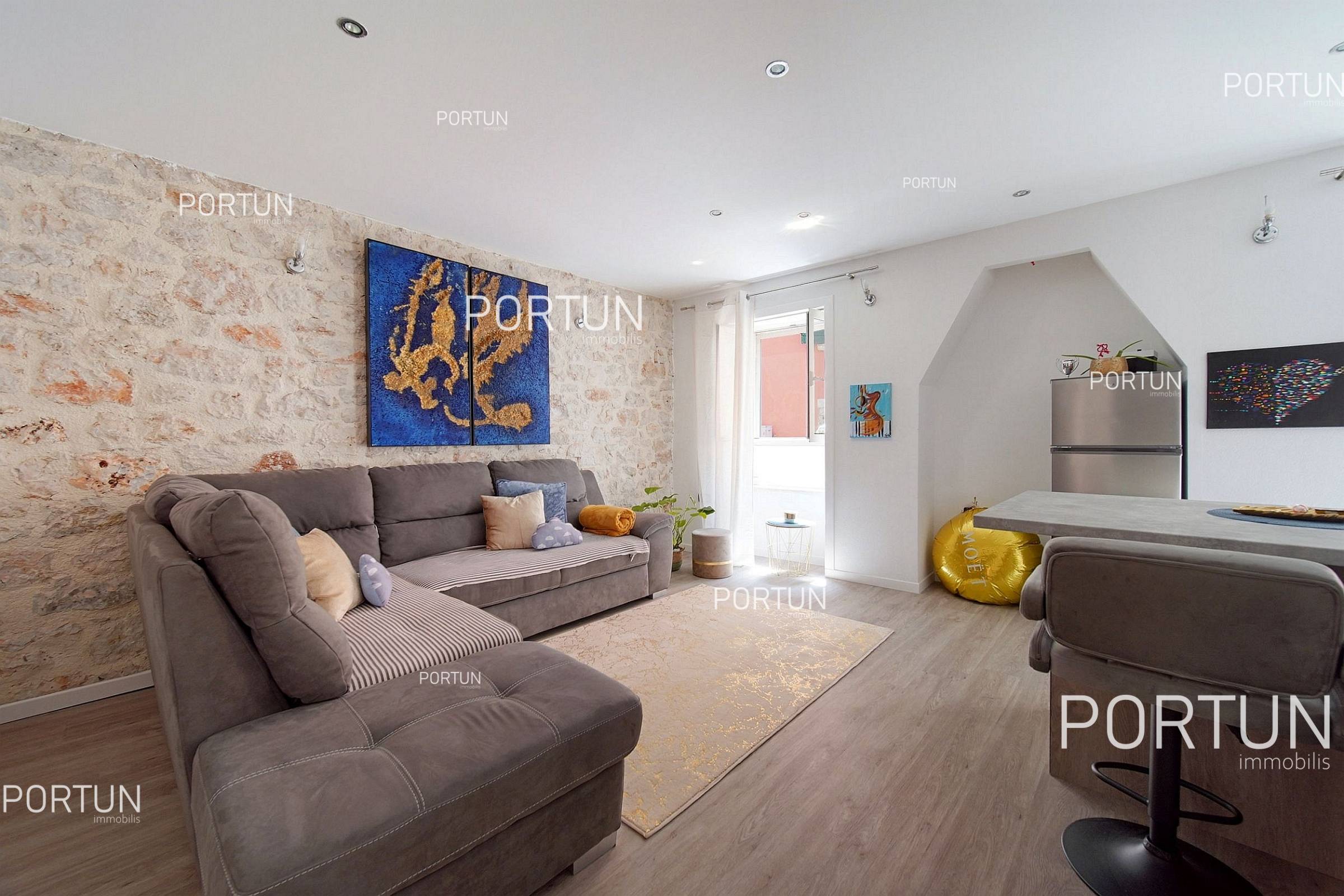 Obnovljeni apartman u centru Rovinja 1