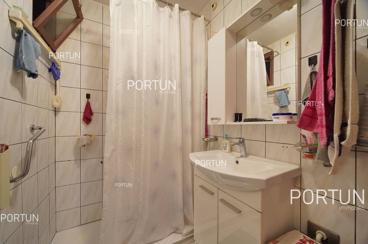 Wohnung zum Verkauf in  - 10674 - 12