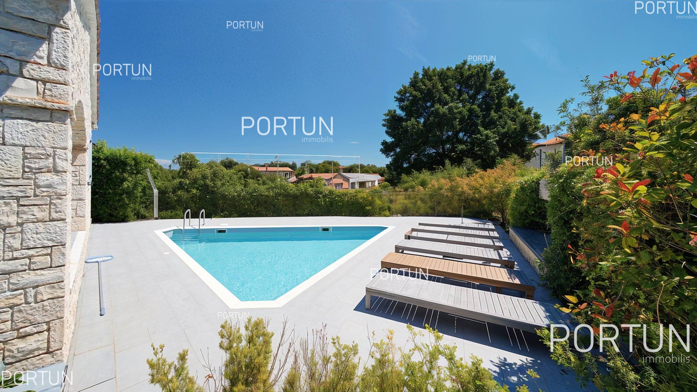 Új kőház Rovinj közelében 4