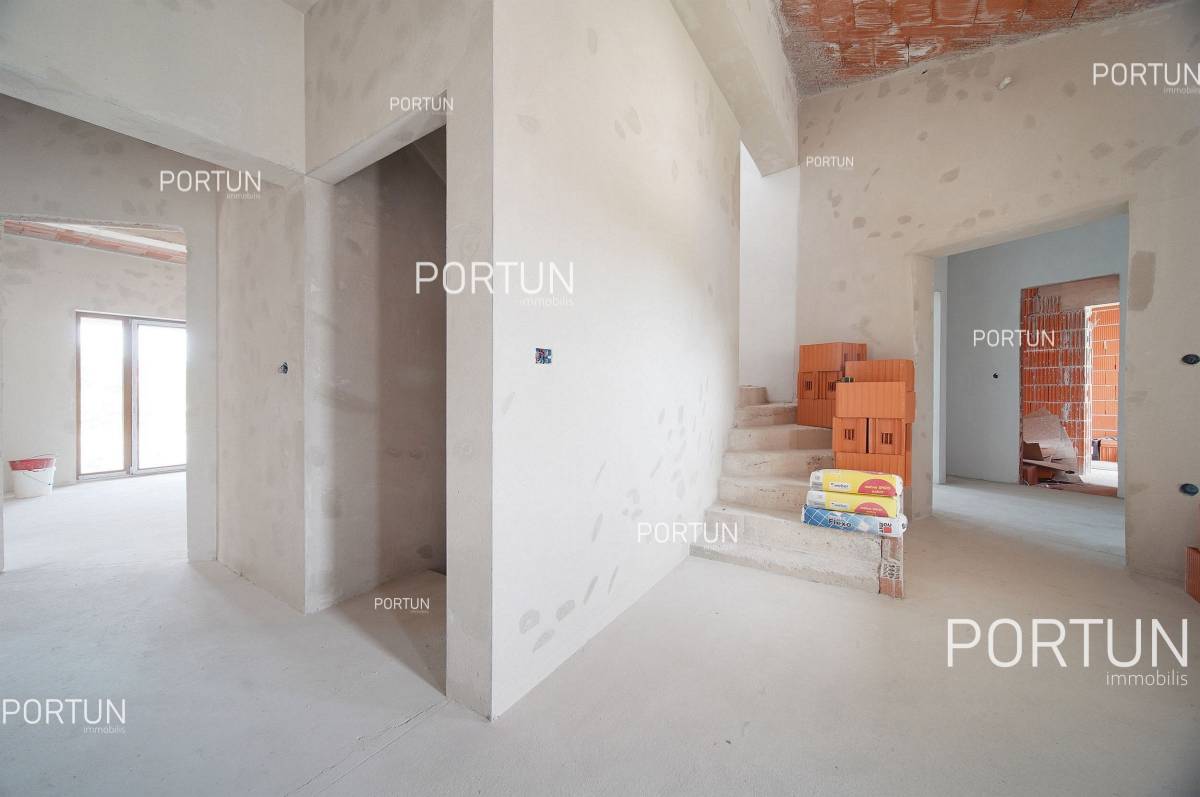 Дом на продажу в  - 20779 - 06