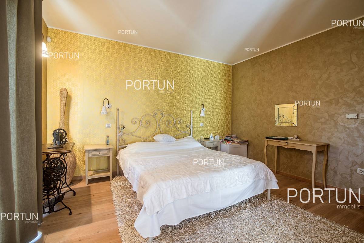 Casa in vendita a  - 20826 - 28