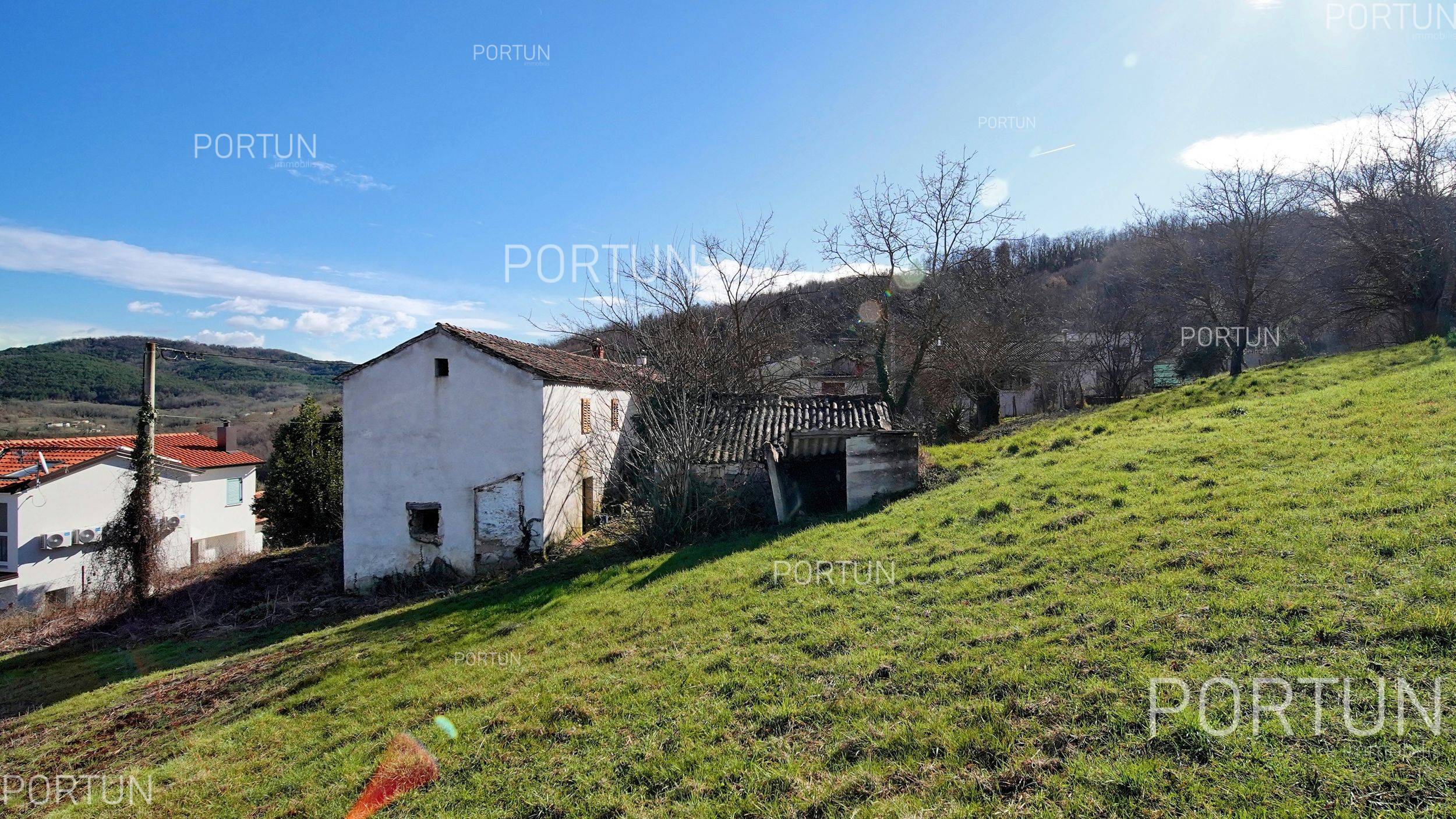 Kuća na prodaju Motovun - 20833 - 02