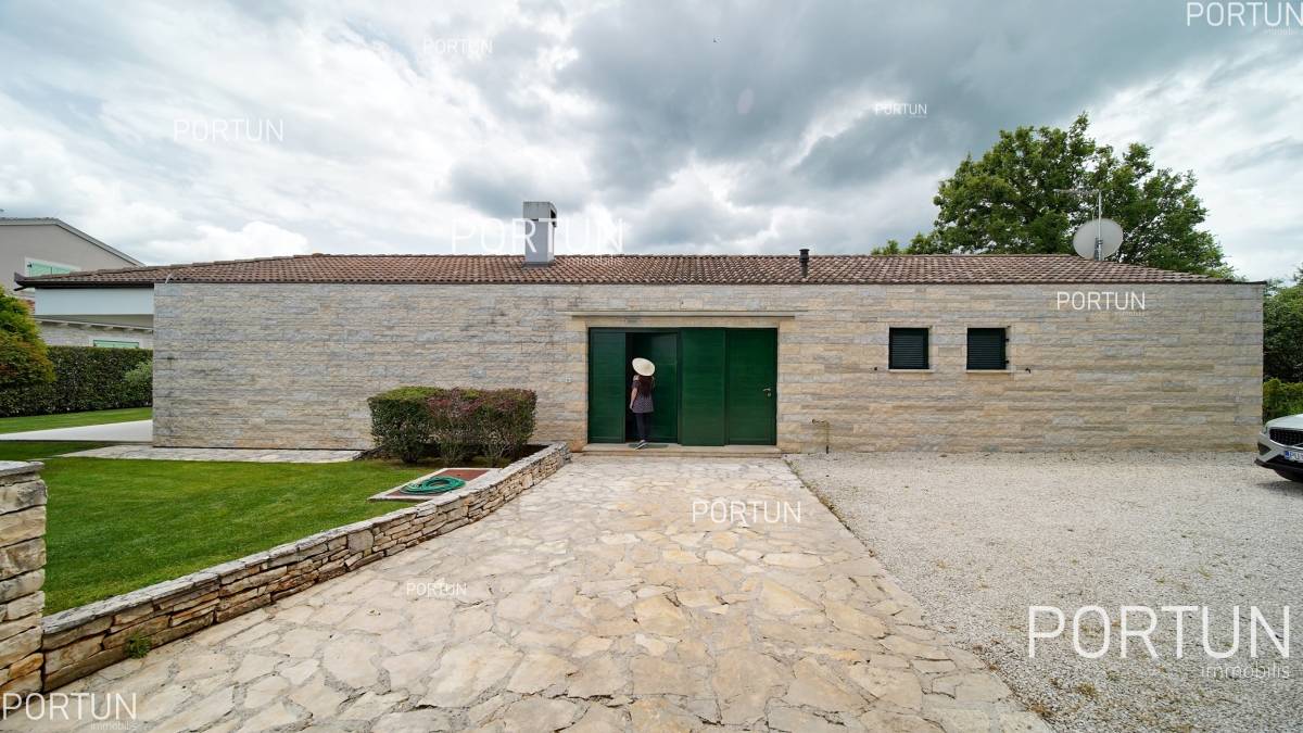 Kuća na prodaju  - 20854 - 18