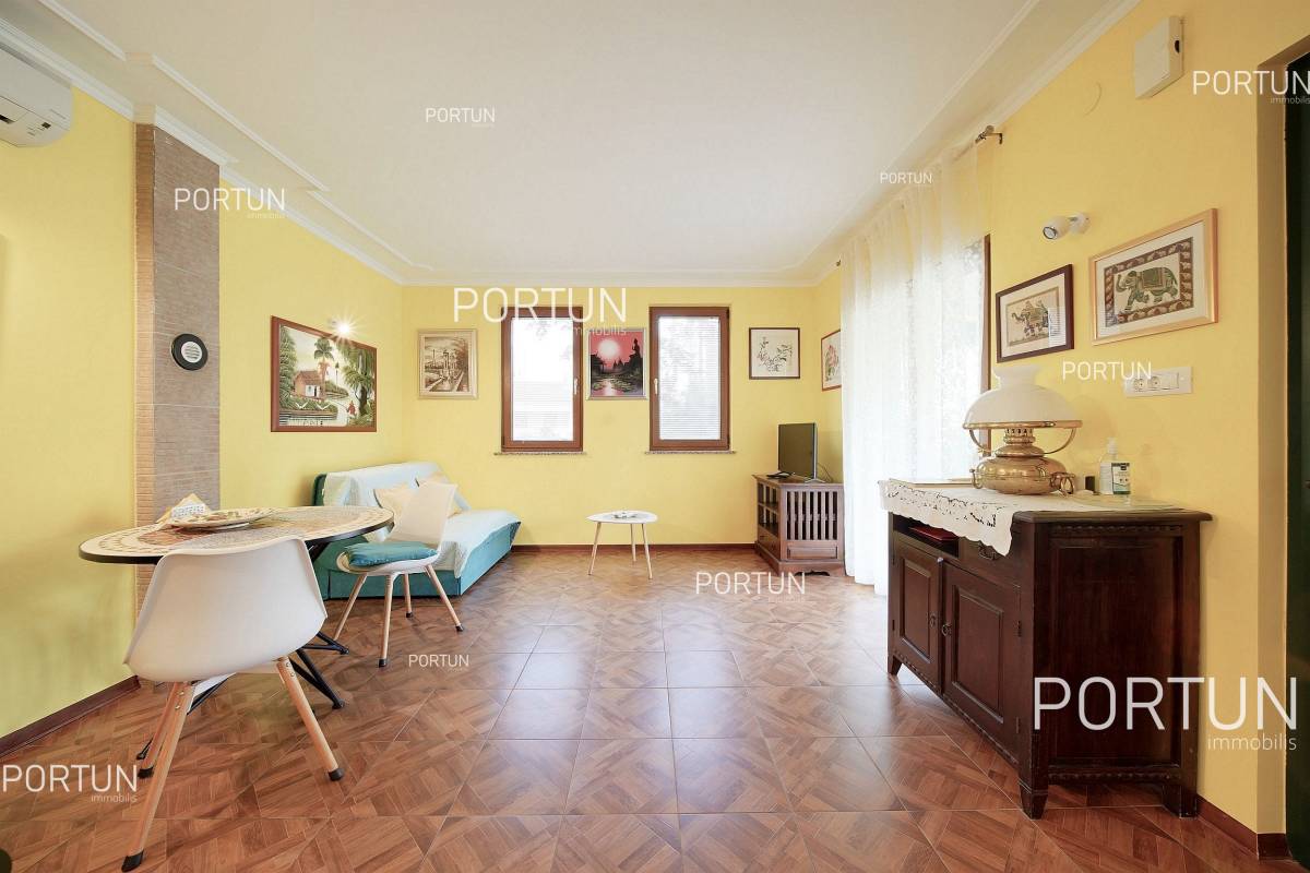 House for Sale in  - 20772 - 25