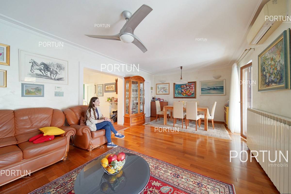 House for Sale in  - 20772 - 31