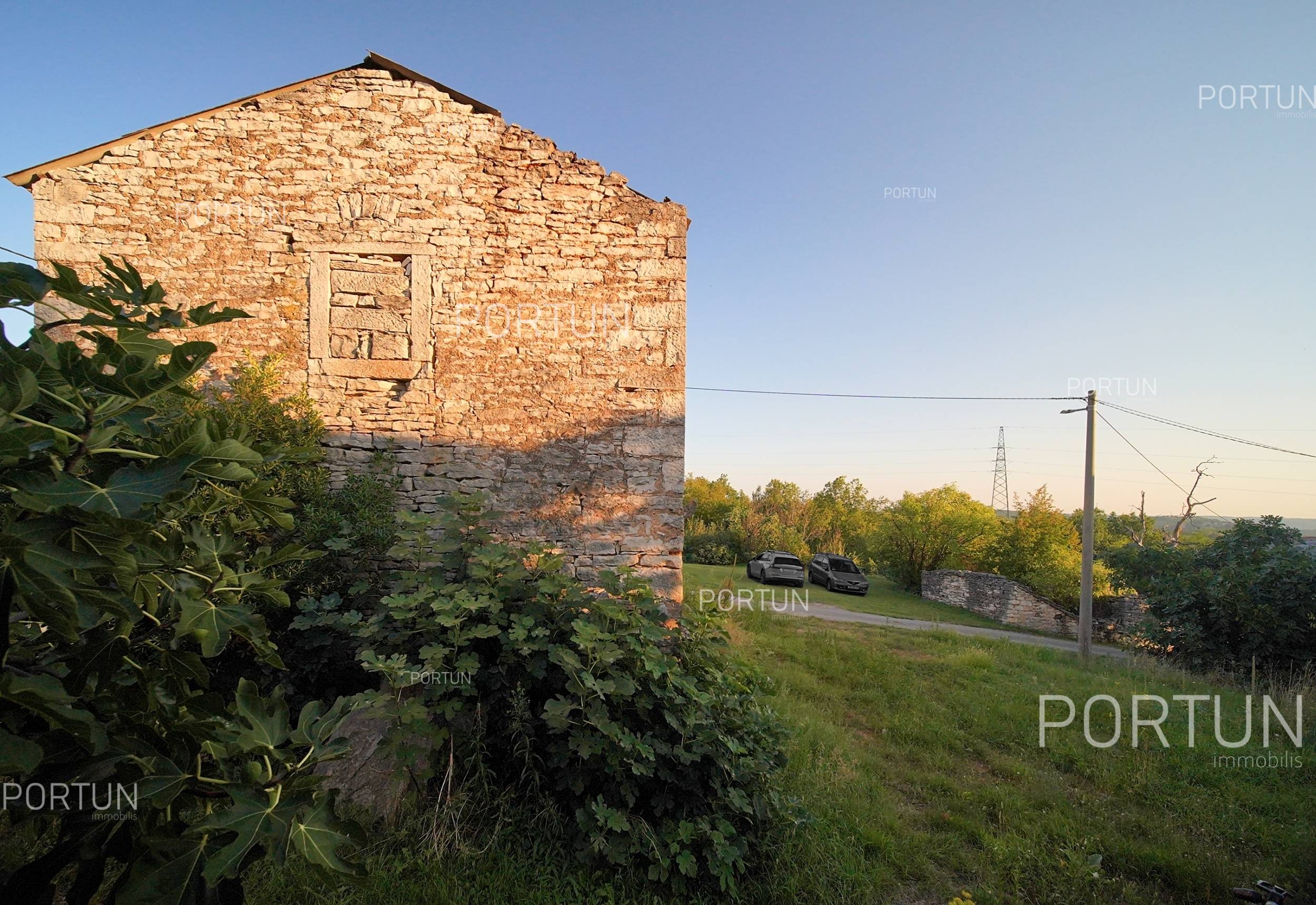 Kuća na prodaju  - 20790 - 09